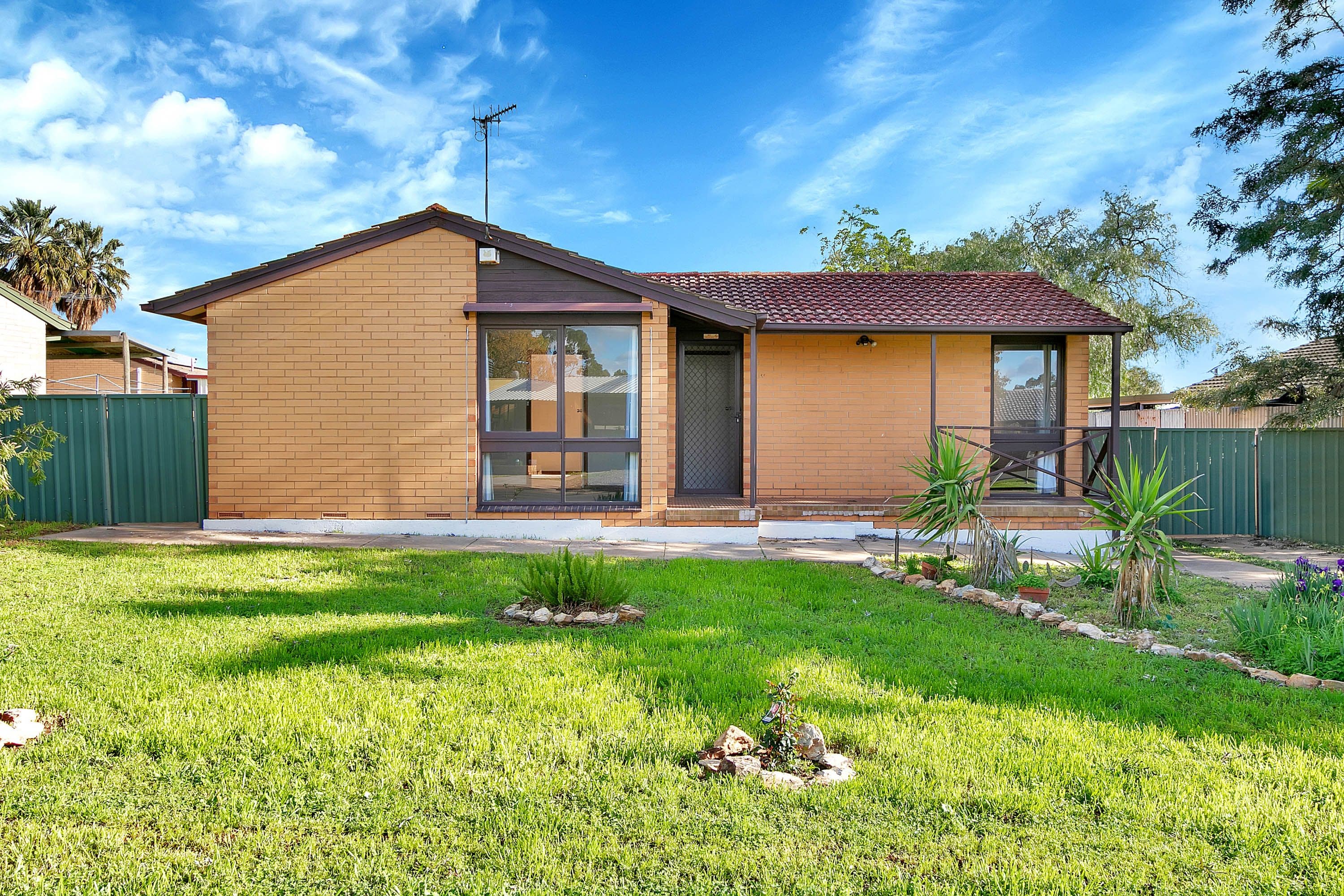 33 Chowilla Court, Craigmore SA 5114, Craigmore - Thumbnail 2