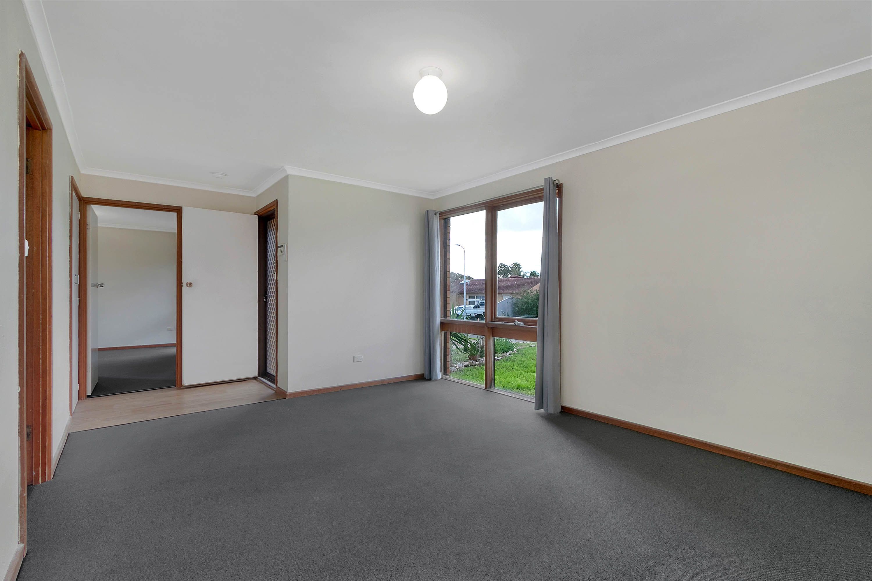 33 Chowilla Court, Craigmore SA 5114, Craigmore - Thumbnail 4