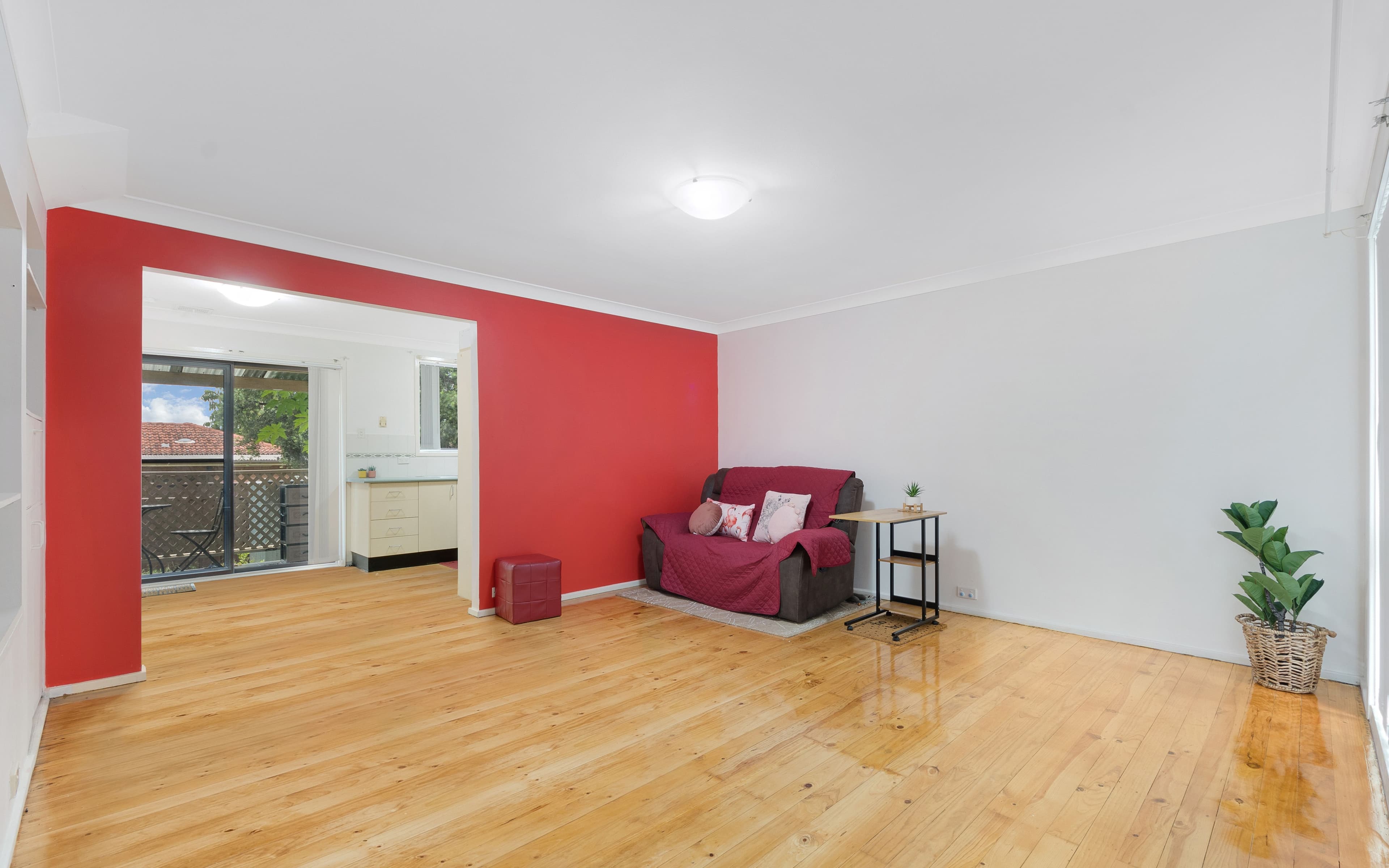 120 Oxford Road, Ingleburn NSW 2565, Ingleburn - Thumbnail 2
