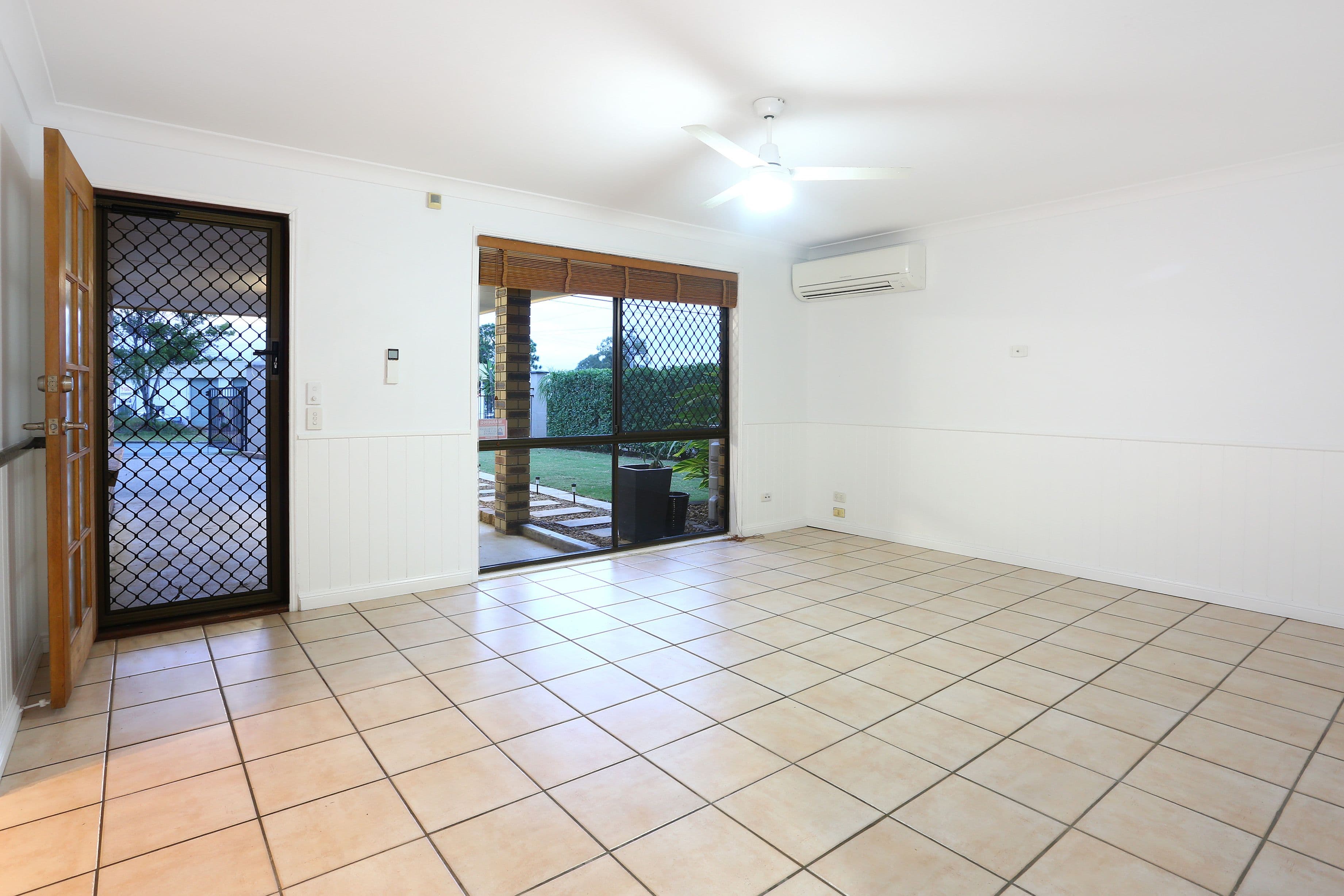 11 Harper Street, Molendinar QLD 4214, Molendinar - Thumbnail 5