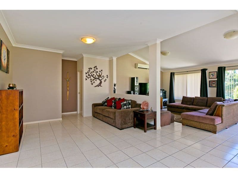 4 Seagrass Place, Redland Bay QLD 4165, Redland Bay - Thumbnail 3