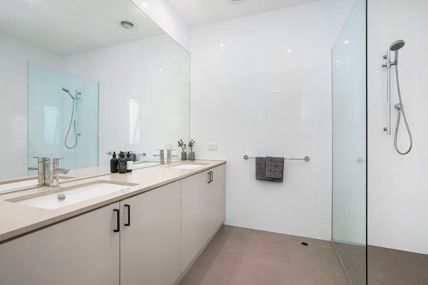 13 Conder Way, Mentone VIC 3194, Mentone - Thumbnail 8