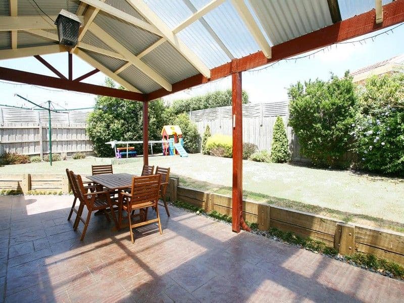 5 Howard Place, BERWICK VIC 3806, Berwick - Thumbnail 3