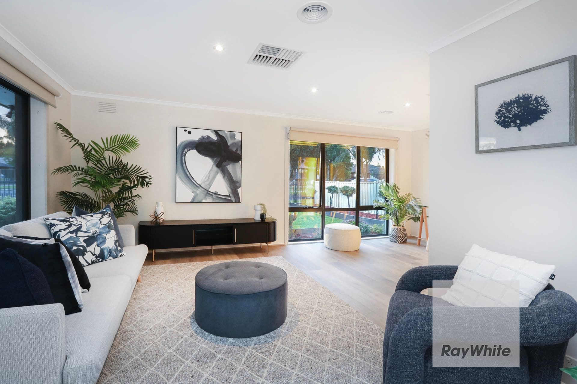 44 Lenoak Street, Gladstone Park VIC 3043, Gladstone Park - Thumbnail 5