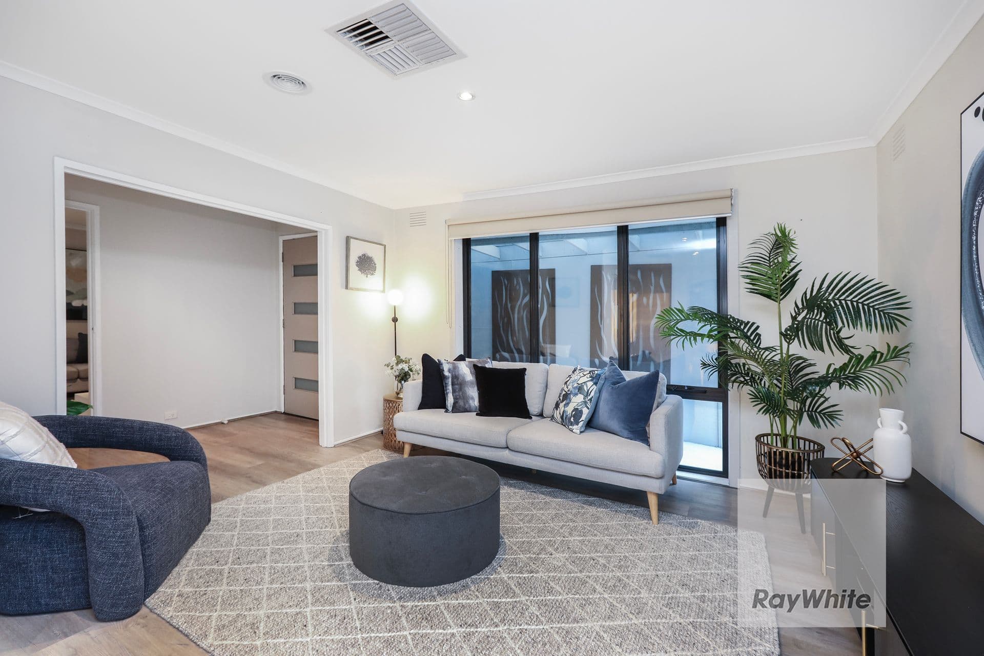 44 Lenoak Street, Gladstone Park VIC 3043, Gladstone Park - Thumbnail 6