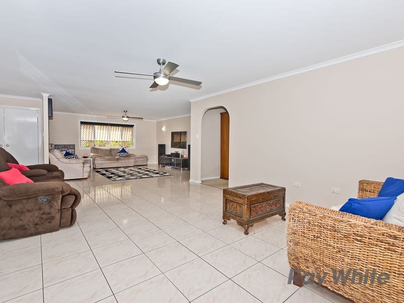 3 Camarsh Drive, Murrumba Downs QLD 4503, Murrumba Downs - Thumbnail 8