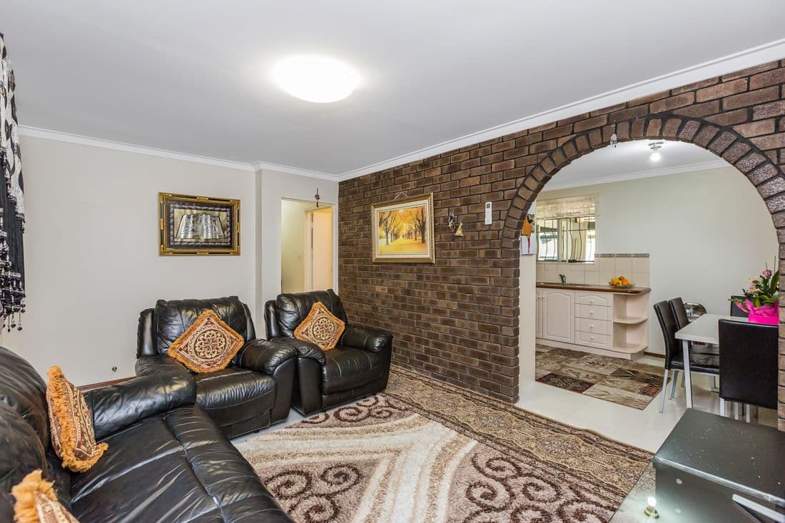 8 Chataway Road, Girrawheen WA 6064, Girrawheen - Thumbnail 4