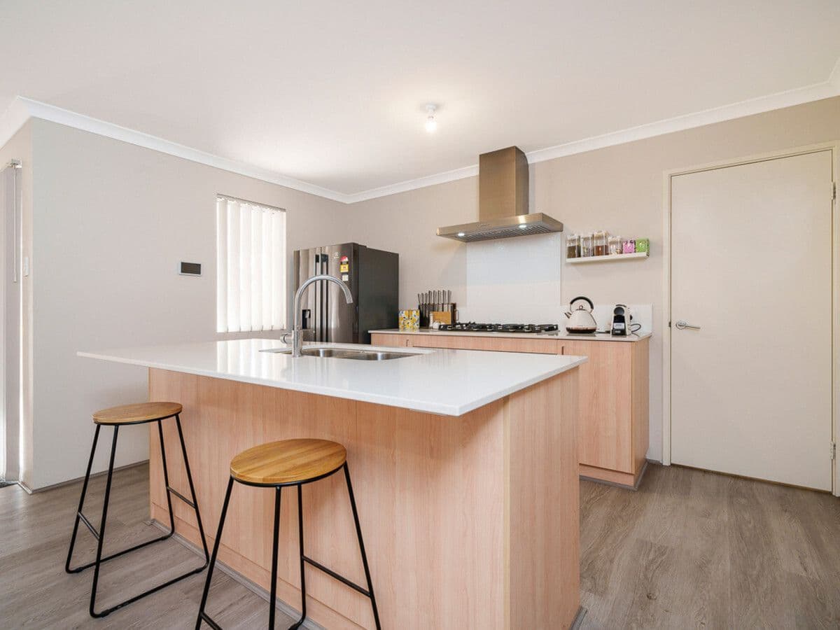 15 Glamorgan Loop, Ellenbrook WA 6069, Ellenbrook - Thumbnail 5