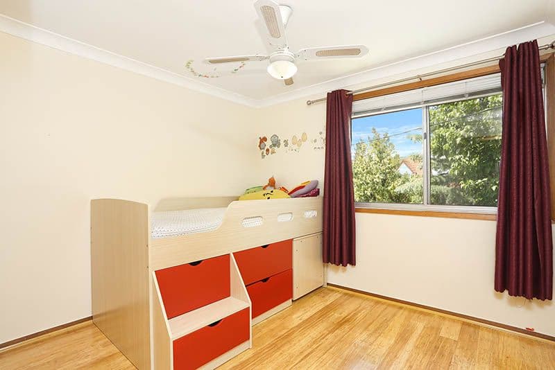 11 Kimberley Crescent, Fairfield West - Thumbnail 8