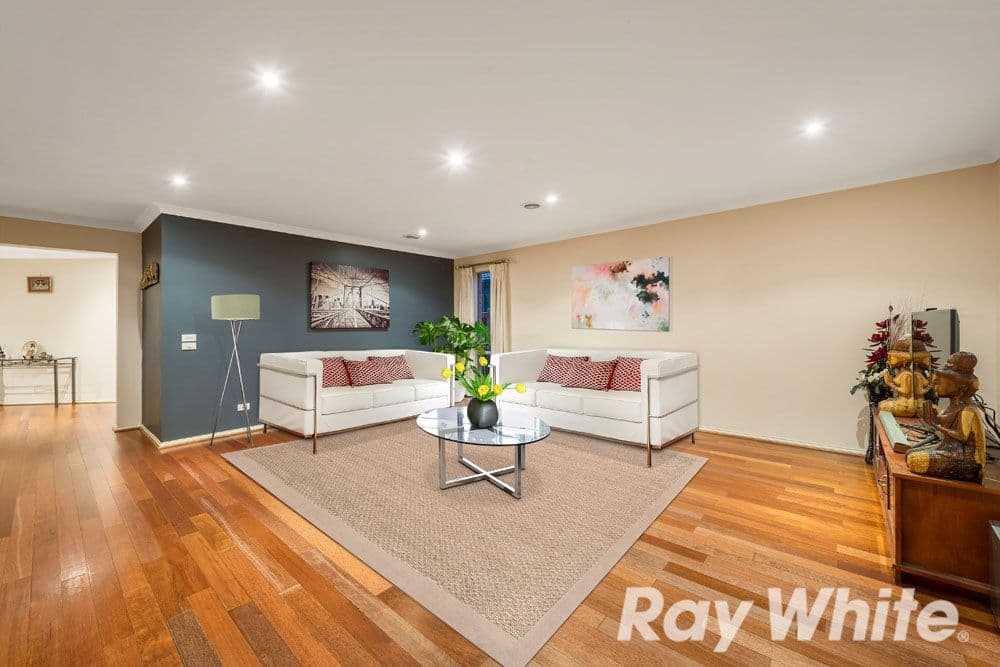 4 Langhorne Crescent, Rowville VIC 3178, Rowville - Thumbnail 3