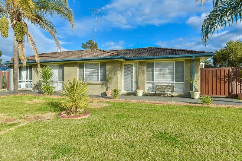 5b Fortinbras Close, Rosemeadow NSW 2560, Rosemeadow - Image 1