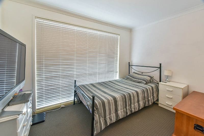5b Fortinbras Close, Rosemeadow NSW 2560, Rosemeadow - Thumbnail 6