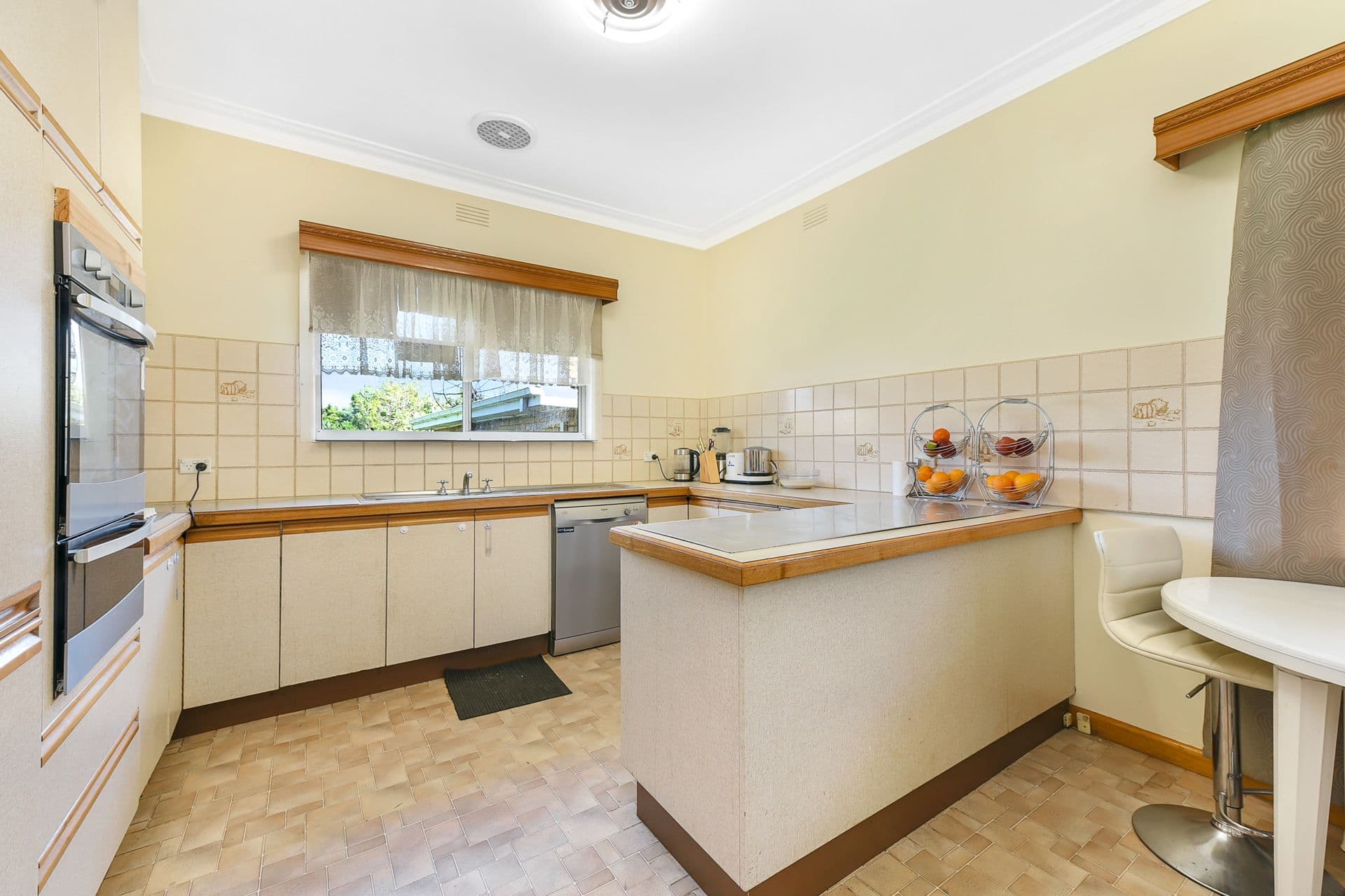 6 Canberra Avenue, Dandenong VIC 3175, Dandenong - Thumbnail 3