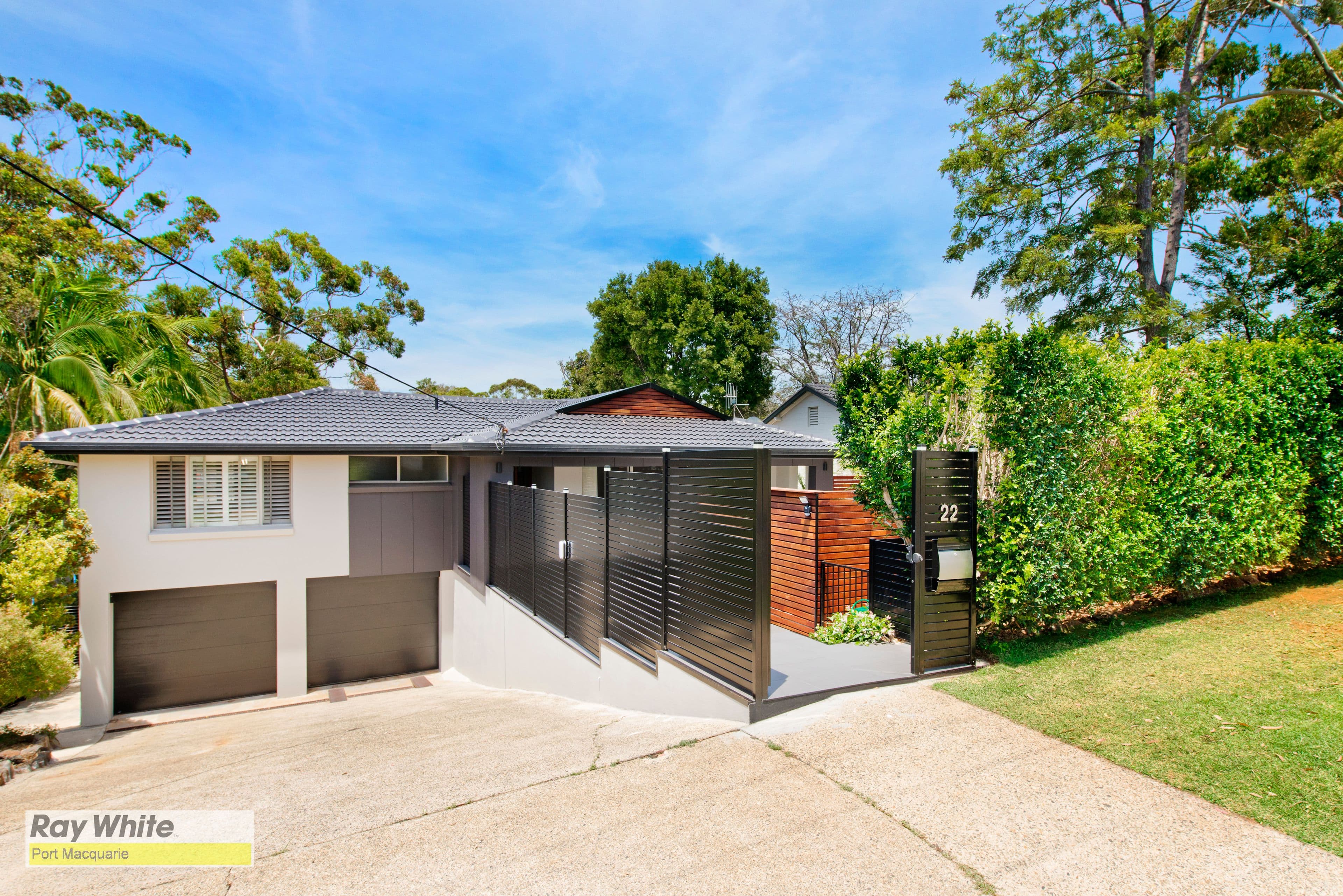 22 Allunga Avenue, Port Macquarie - Thumbnail 2