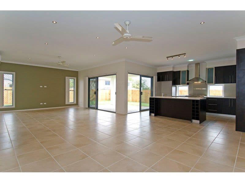 5 Turtle Place, REDLAND BAY QLD 4165, Redland Bay - Thumbnail 3