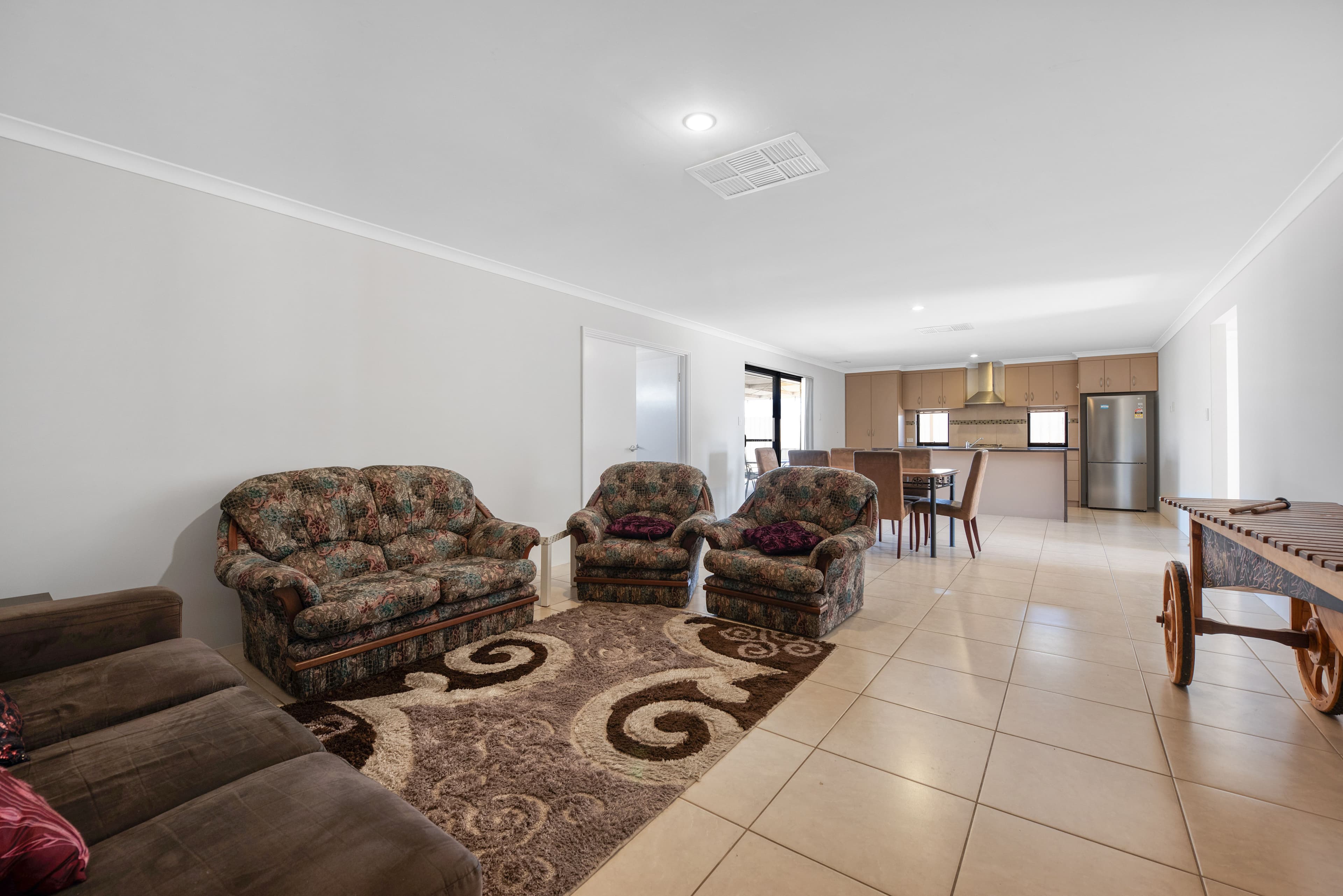 20 Rosapark Boulevard, Webberton WA 6530, Webberton - Thumbnail 4