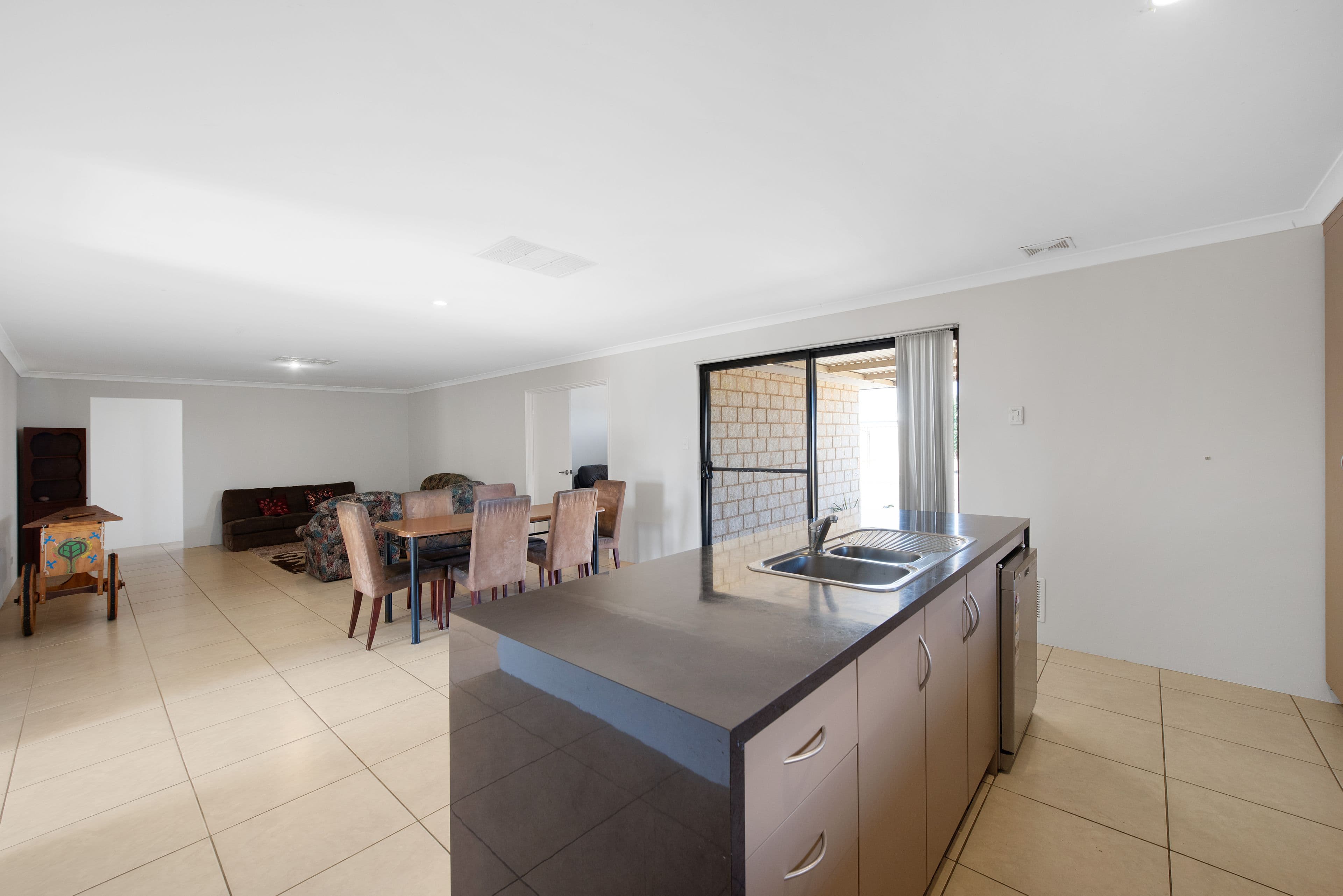 20 Rosapark Boulevard, Webberton WA 6530, Webberton - Thumbnail 5