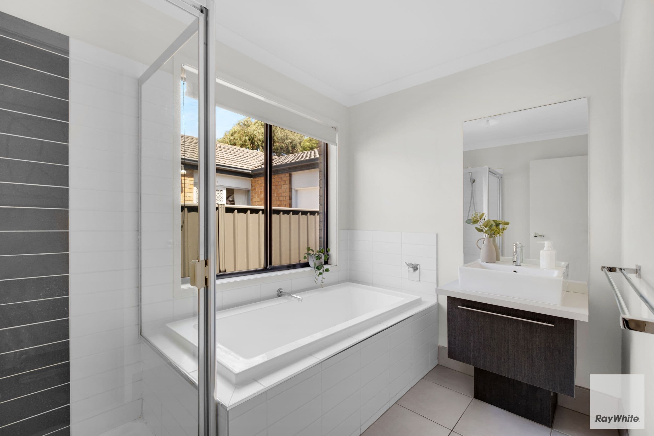 42 Pioneer Drive, Deer Park VIC 3023, Deer Park - Thumbnail 6