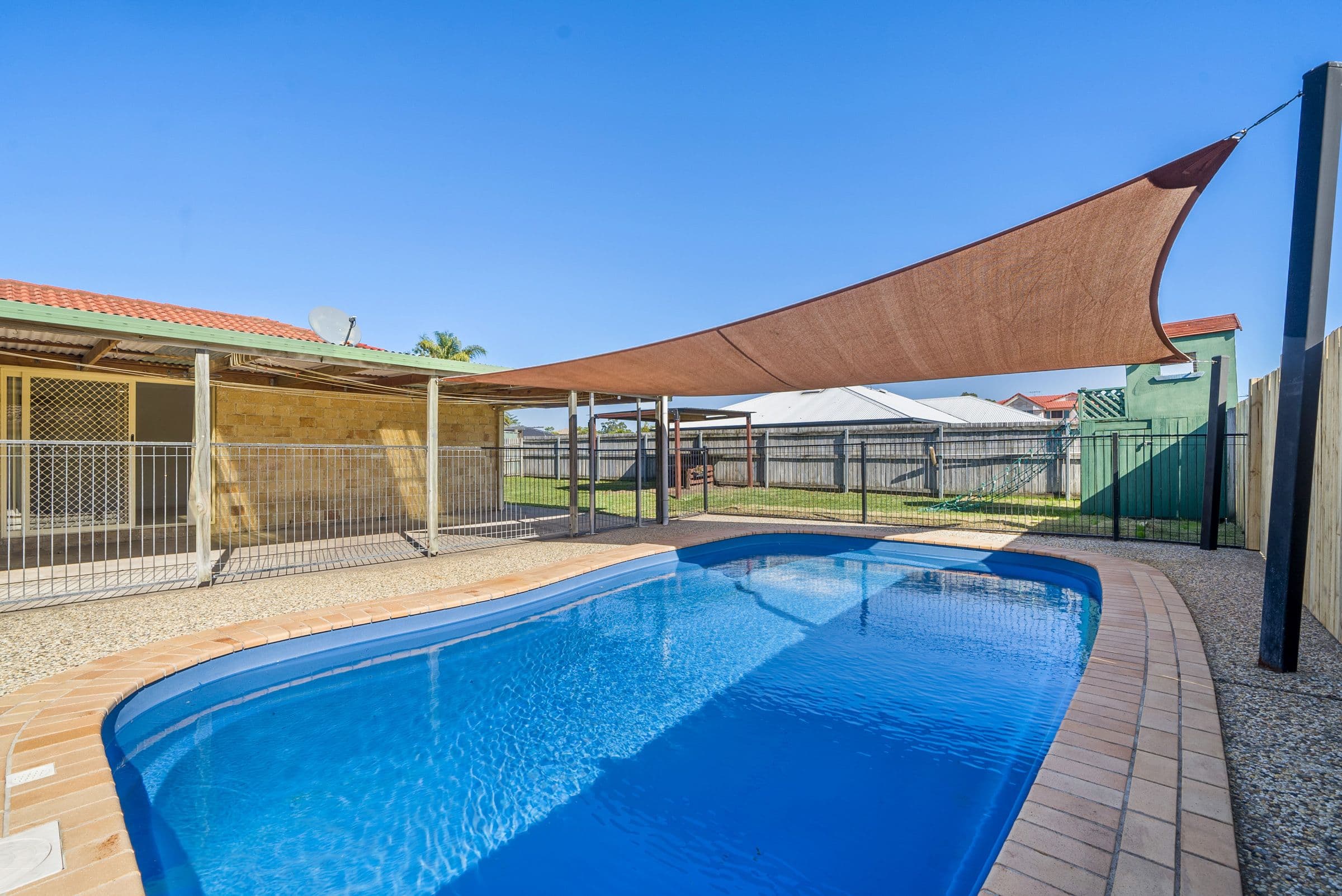 17 Wattle Road, Rothwell QLD 4022, Rothwell - Thumbnail 3