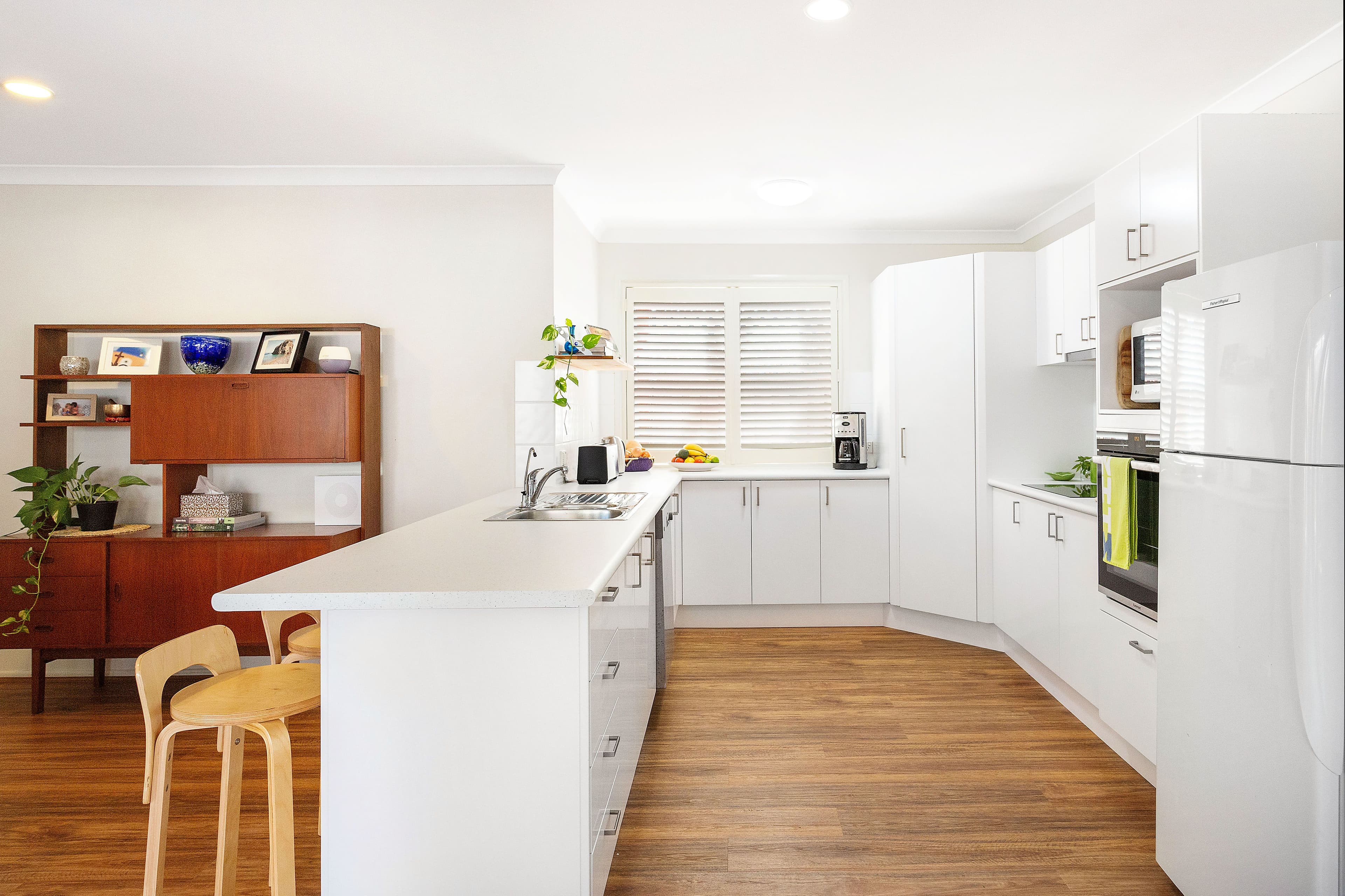 8 Rainbird Close, Burleigh Waters QLD 4220, Burleigh Waters - Thumbnail 4