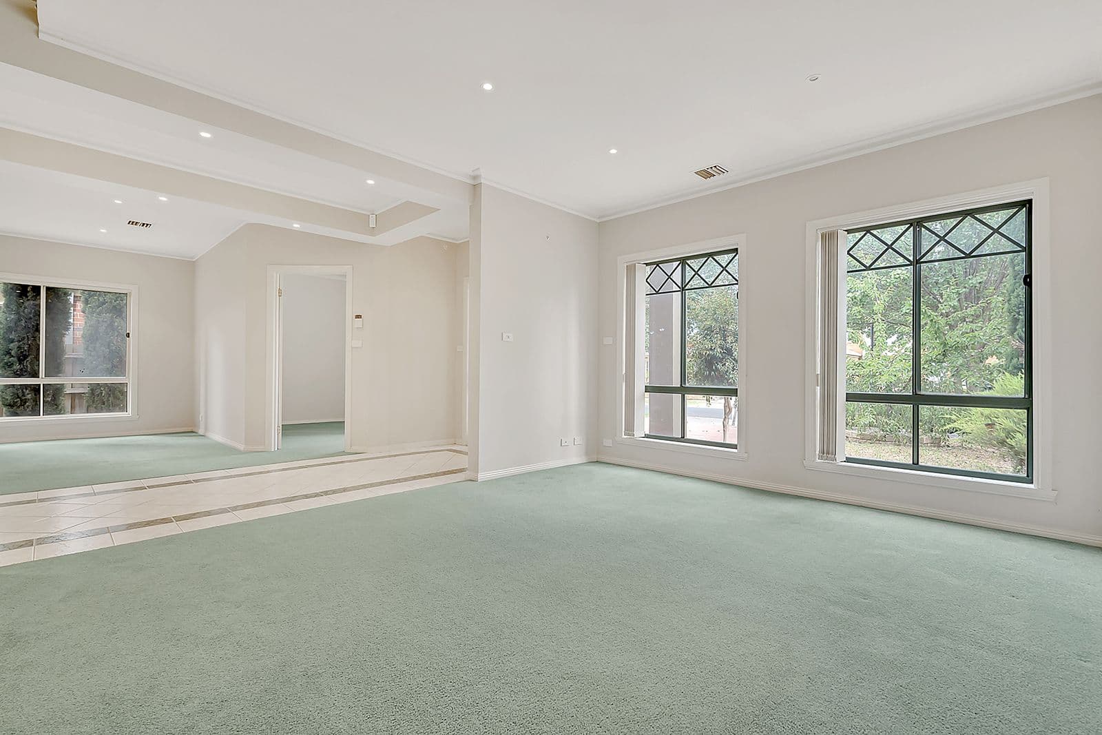 18 McGinness Avenue, Roxburgh Park VIC 3064, Roxburgh Park - Thumbnail 6