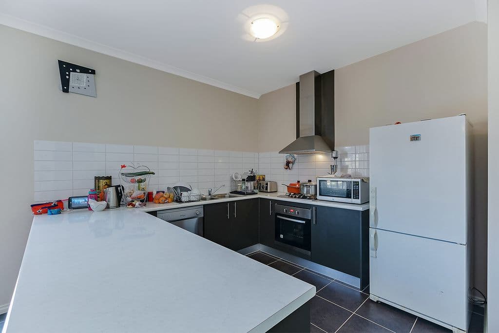 3 Wigan Close, Epping VIC 3076, Epping - Thumbnail 2
