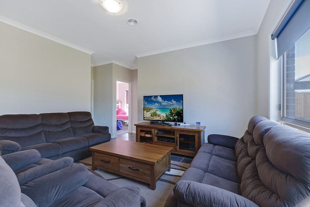 3 Wigan Close, Epping VIC 3076, Epping - Thumbnail 3