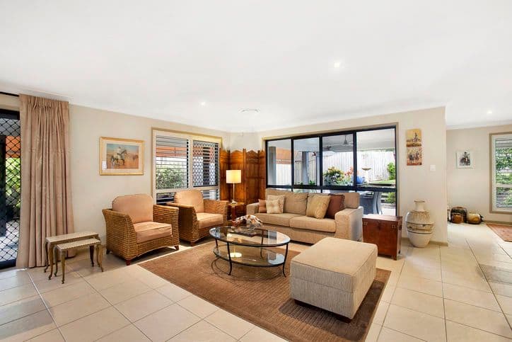 30 Dawn Street, Bardon QLD 4065, Bardon - Thumbnail 3