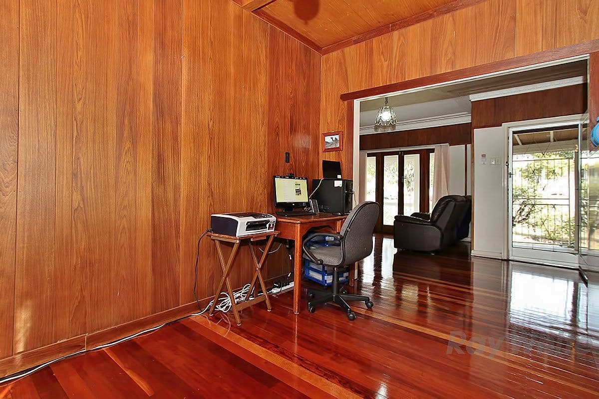 54 Lusitania Street, Newtown QLD 4305, Newtown - Thumbnail 4