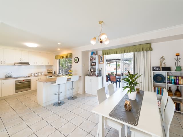 5 Caledonian Drive, Beaconsfield, Beaconsfield - Thumbnail 5