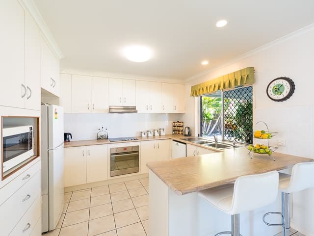 5 Caledonian Drive, Beaconsfield, Beaconsfield - Thumbnail 6