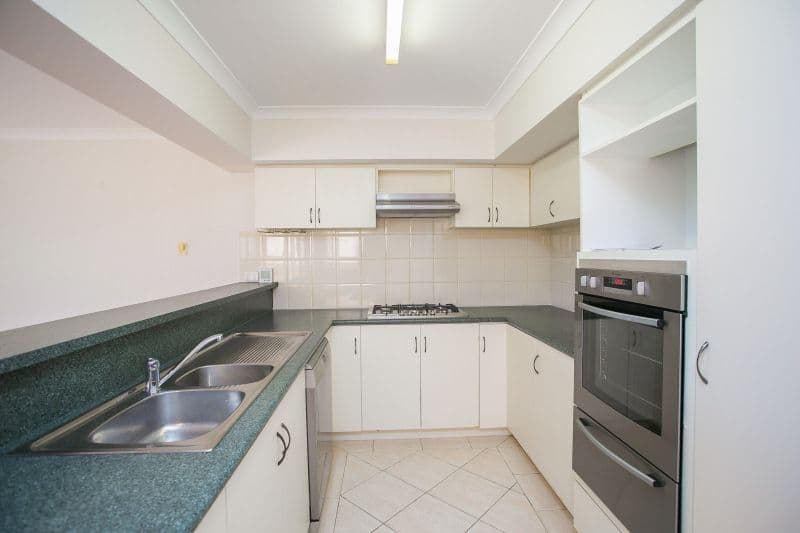 27 Lakefront Circle, The Vines WA 6069, The Vines - Thumbnail 8
