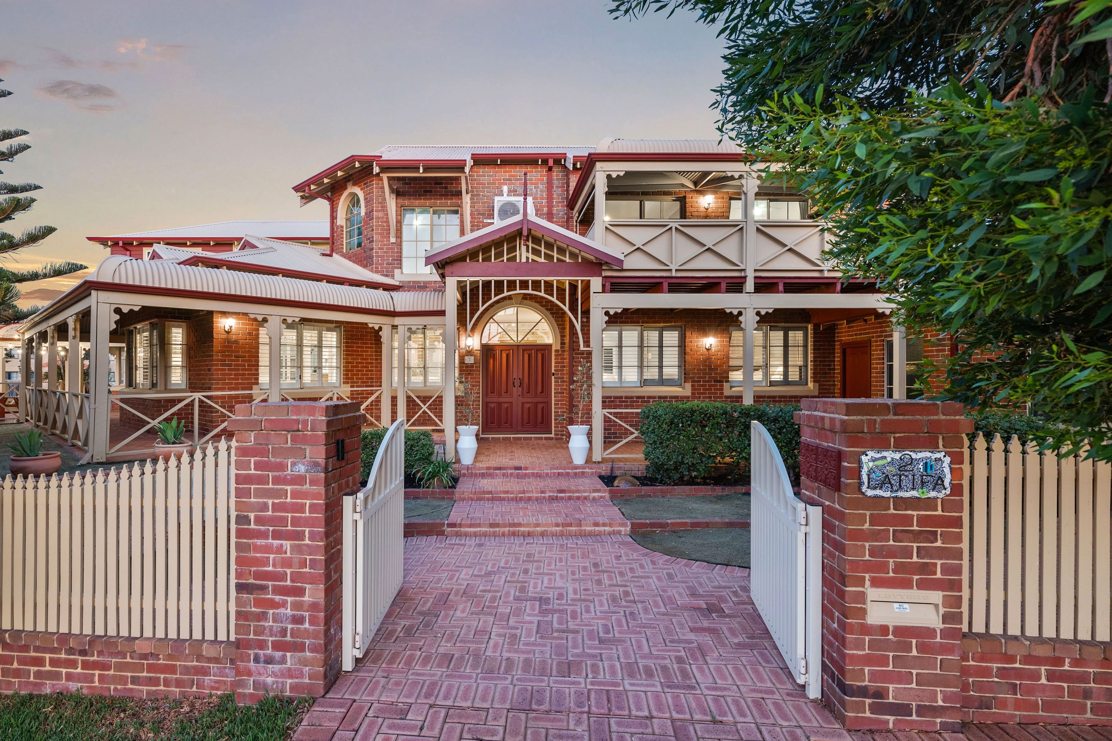 2 Latifa Close, Ocean Reef WA 6027, Ocean Reef - Thumbnail 2