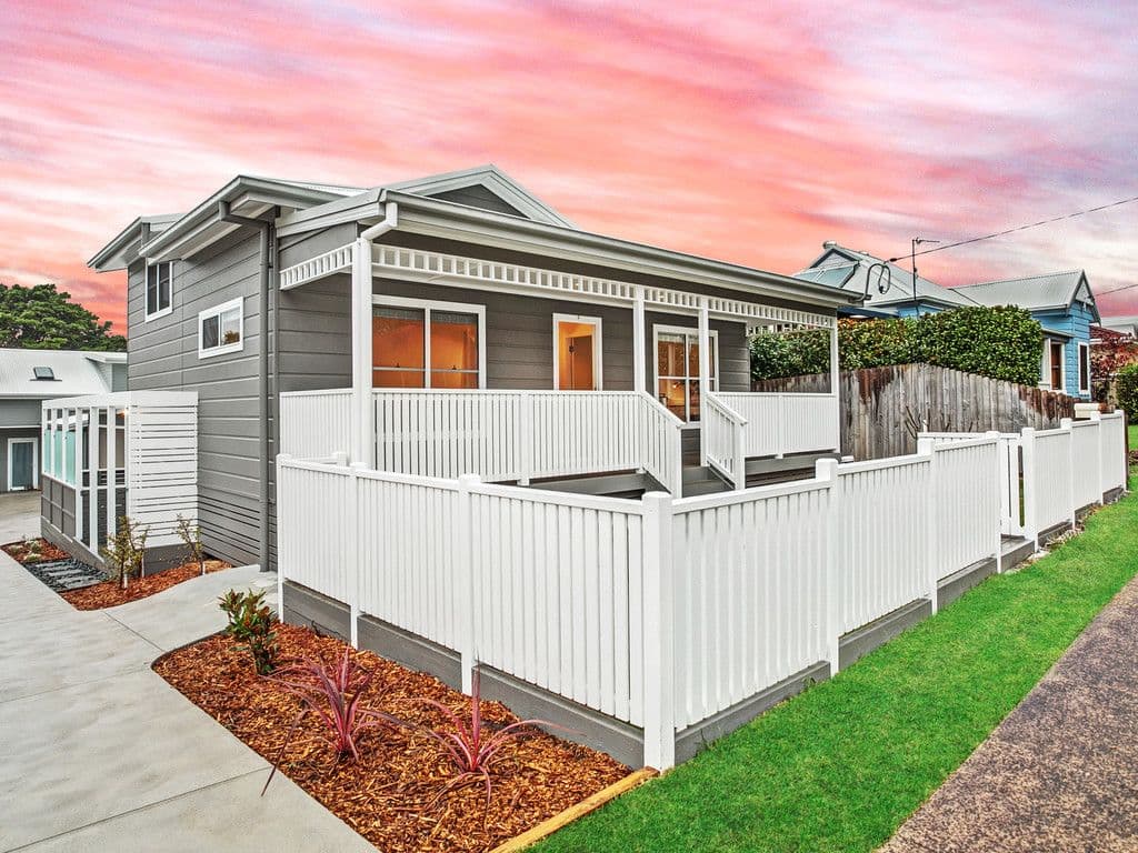 9 Raymond Road, Thirroul NSW 2515, Thirroul - Image 1
