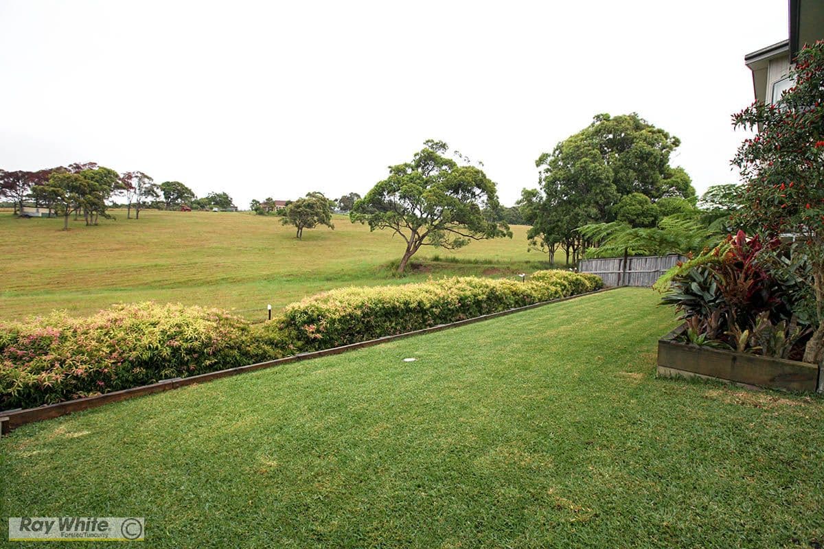 35 Sapphire Parade, Diamond Beach - Thumbnail 6