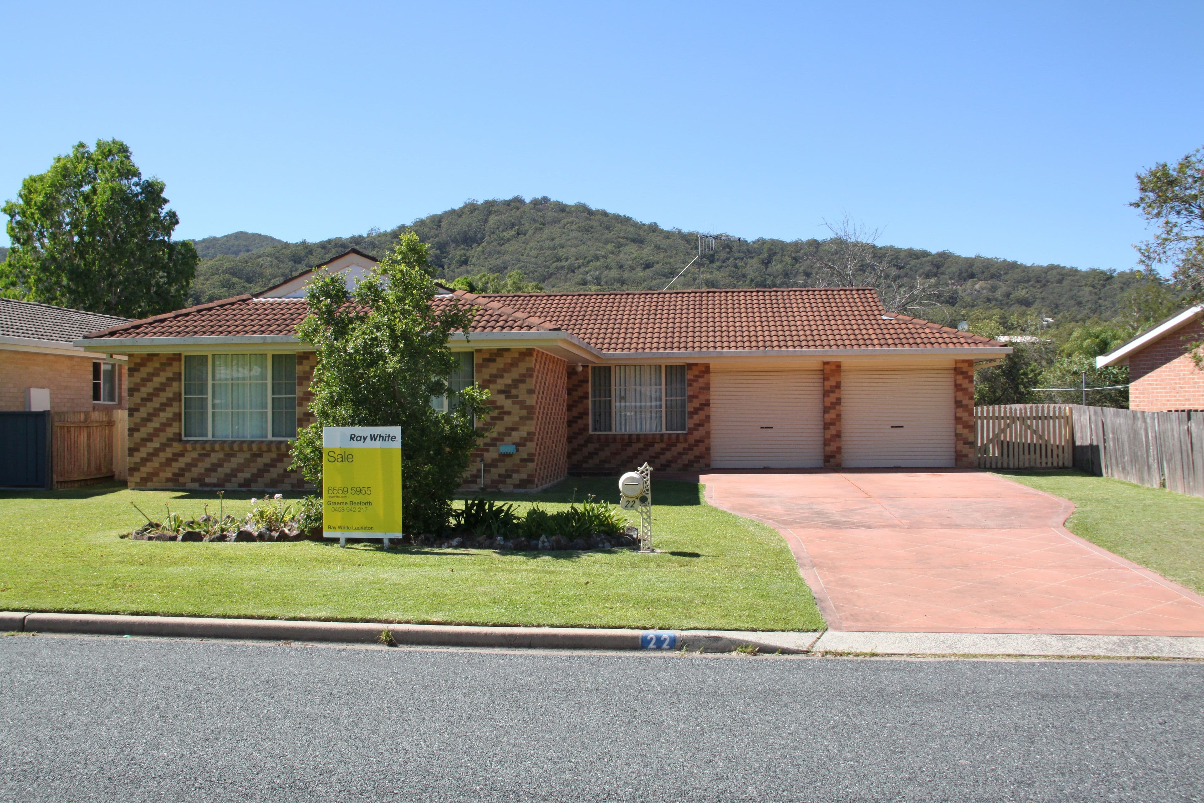 22 Honeysuckle Avenue, Lakewood - Image 1