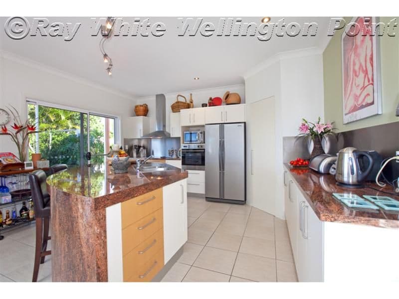 33 Allan Day Drive, WELLINGTON POINT QLD 4160, Wellington Point - Thumbnail 6