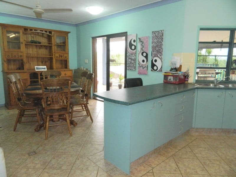 22-24 Prospector Close, GOLDSBOROUGH QLD 4865, Goldsborough - Thumbnail 3