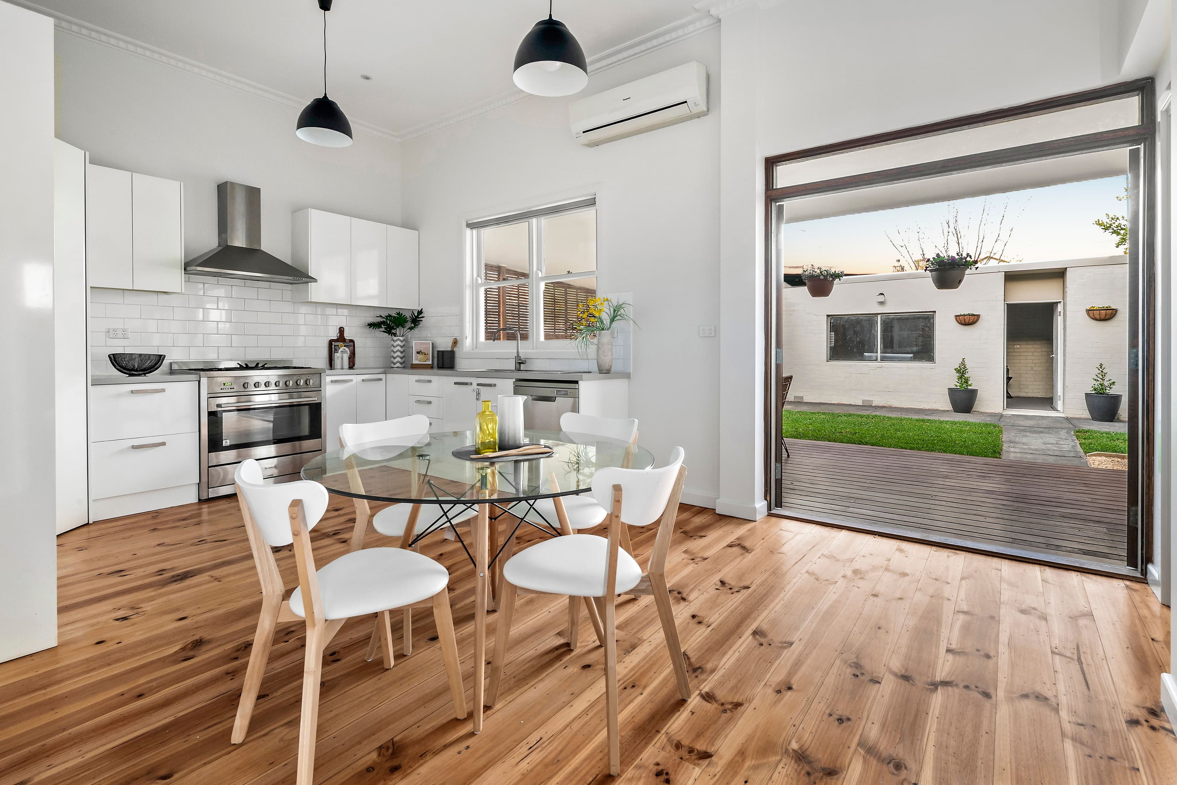 2 Molesworth Street, Coburg VIC 3058, Coburg - Thumbnail 5