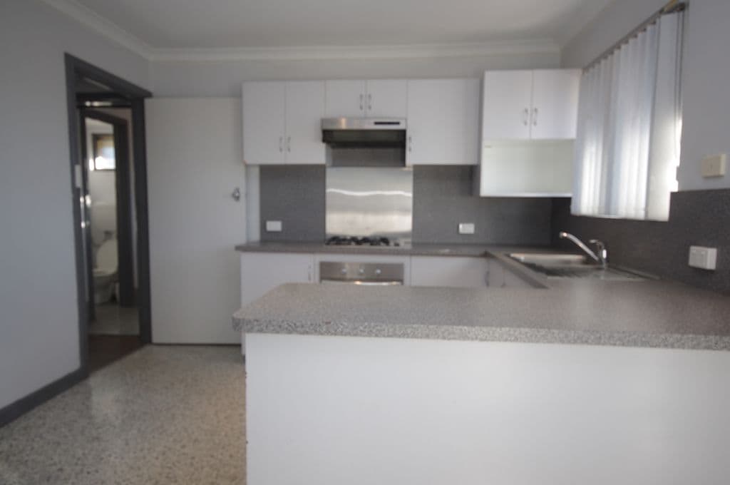 21 Roxwell Way, GIRRAWHEEN WA 6064, Girrawheen - Thumbnail 6