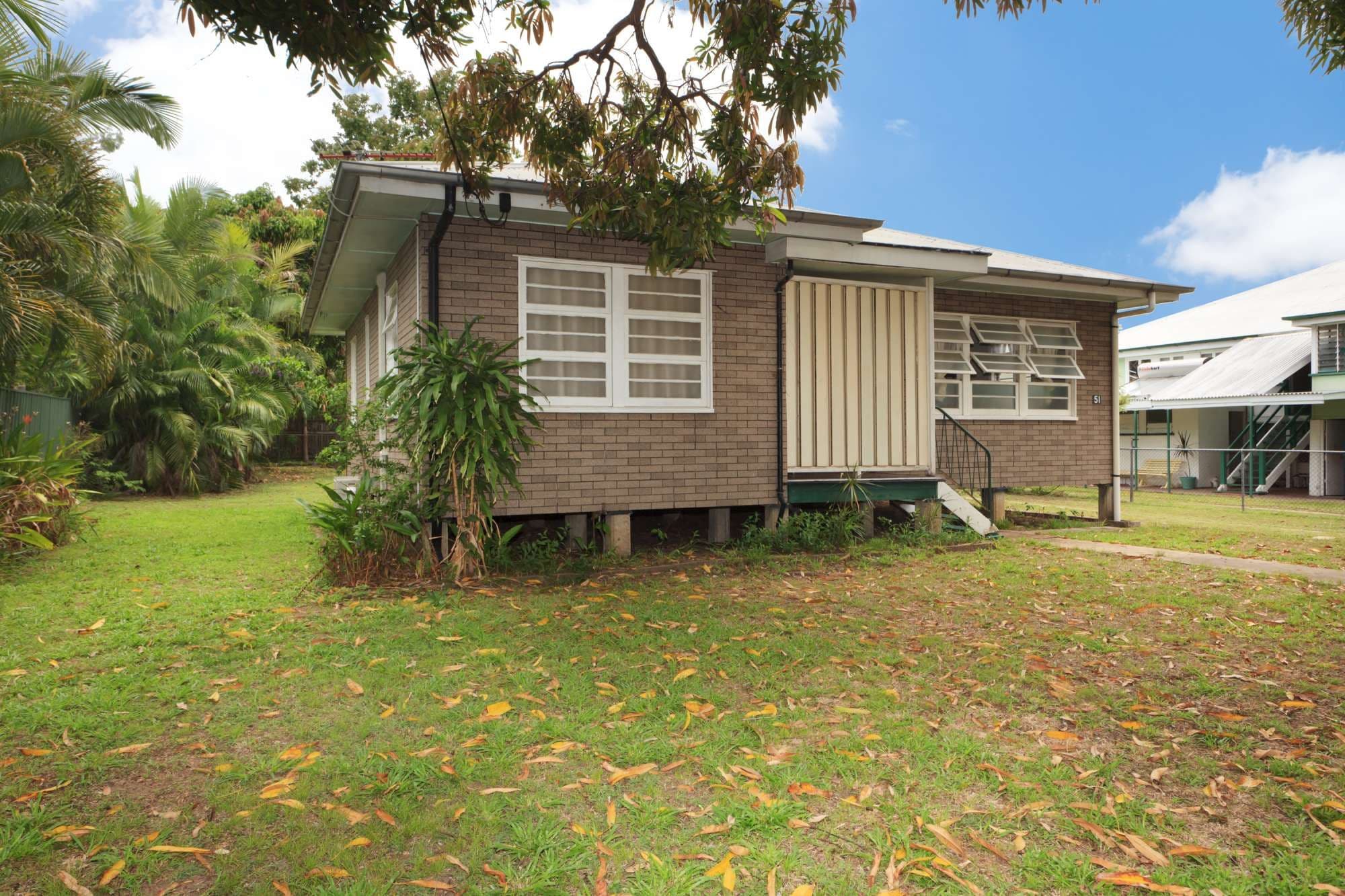 51 Henry Street, WEST END QLD 4810, West End - Thumbnail 2