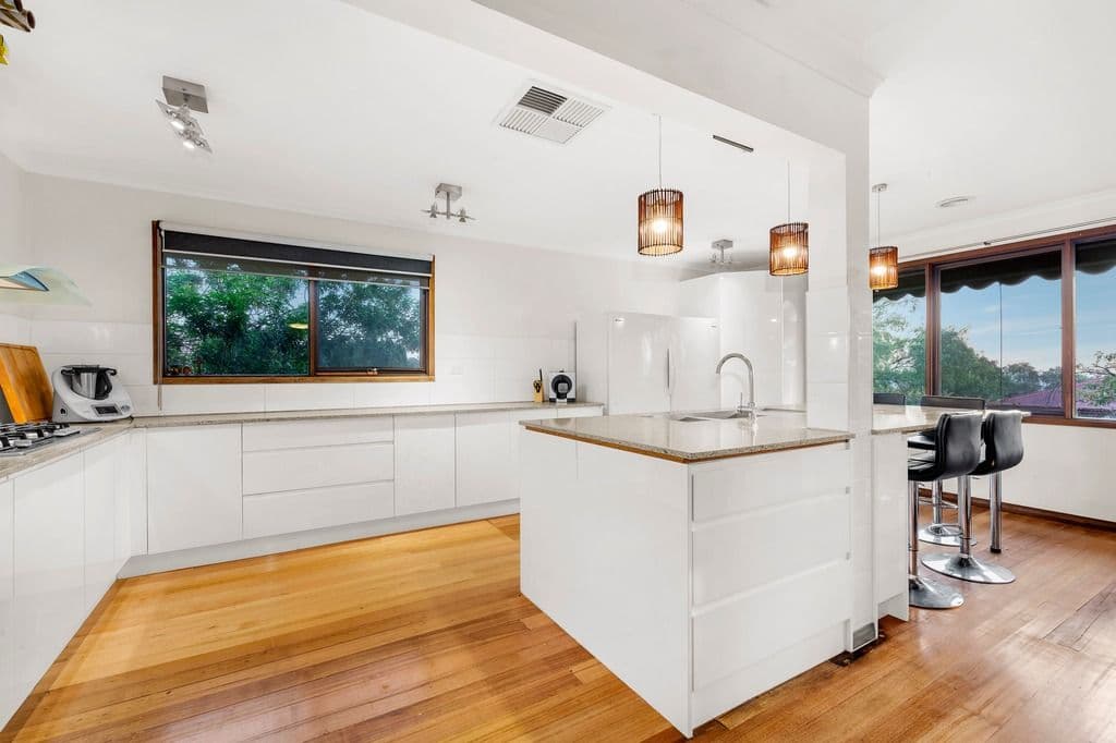 139 Mountain View Road, Briar Hill VIC 3088, Briar Hill - Thumbnail 3
