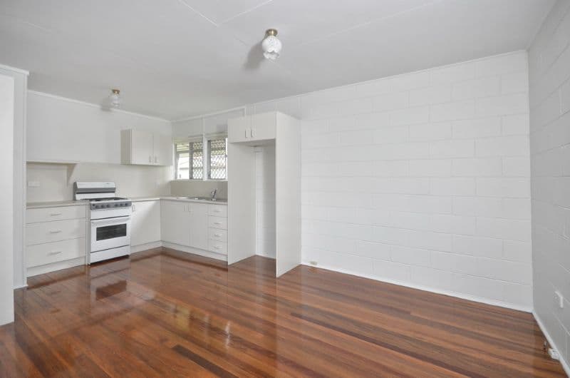 110 McIlwraith Avenue, NORMAN PARK QLD 4170, Norman Park - Thumbnail 2