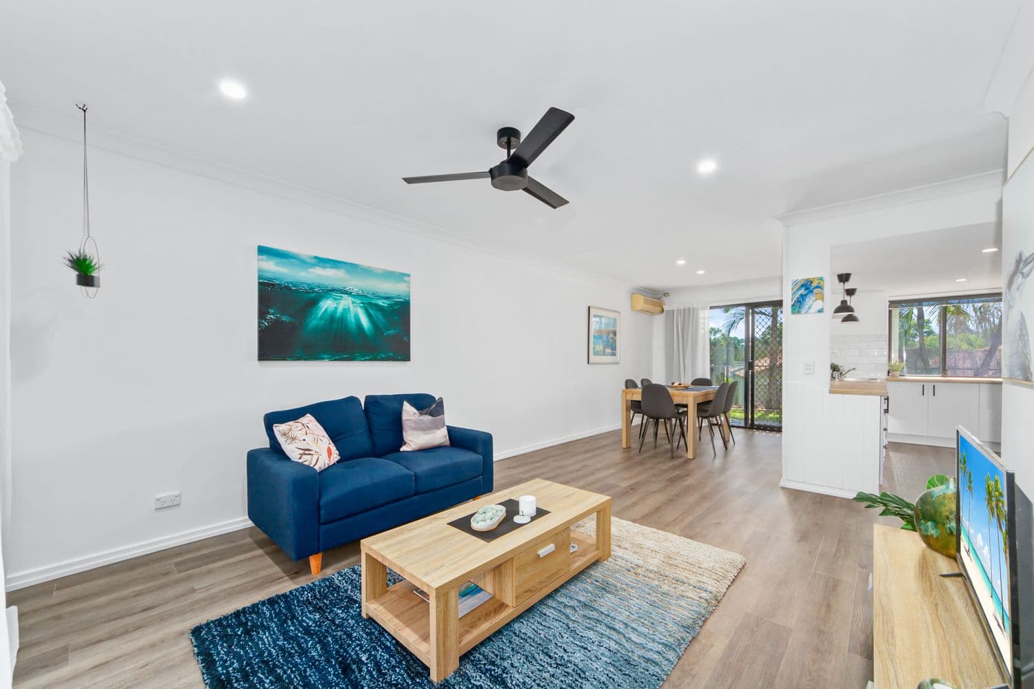 2 Gentian Drive, Arundel QLD 4214, Arundel - Thumbnail 4