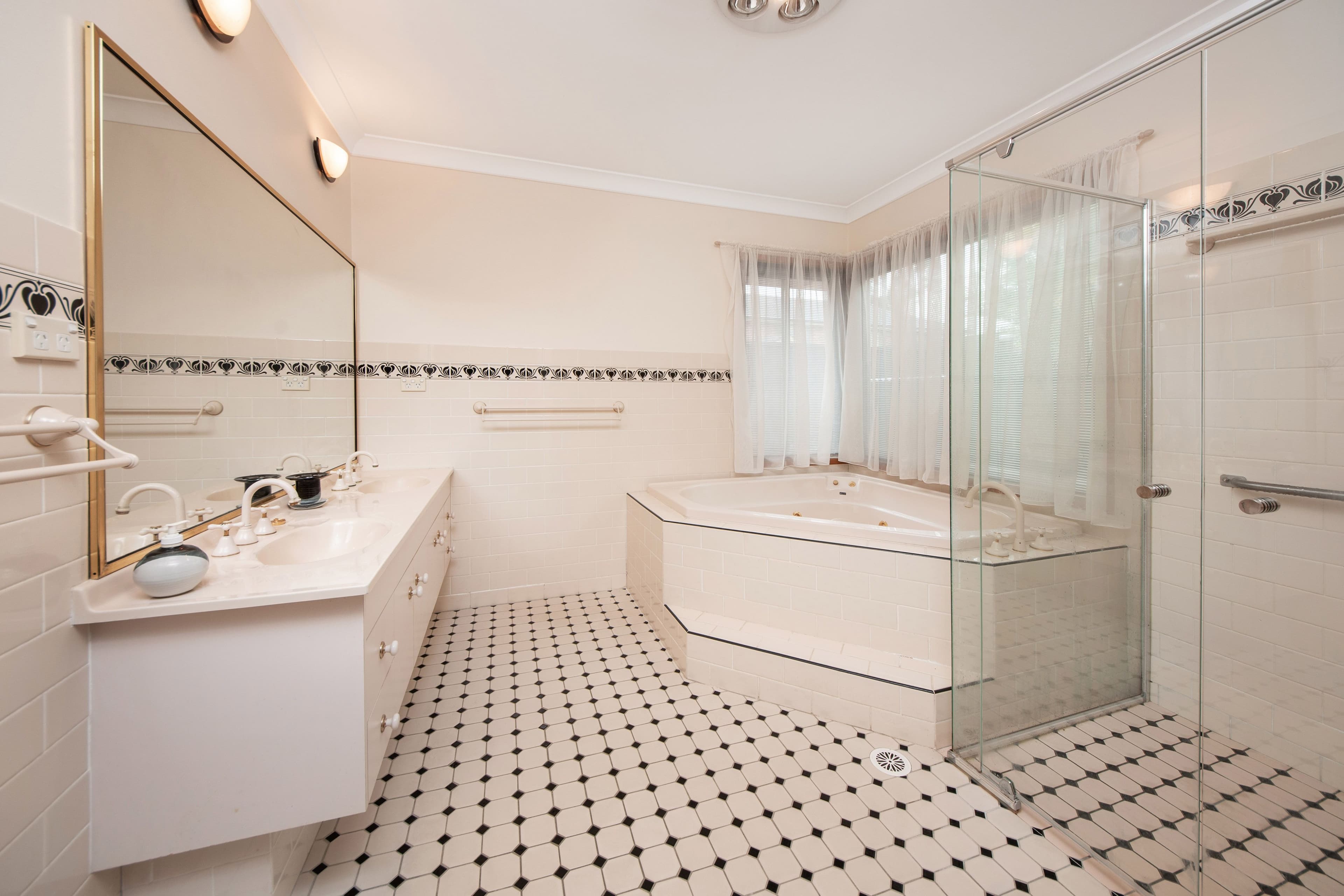 19 Fern Circuit East, Menai NSW 2234, Menai - Thumbnail 8