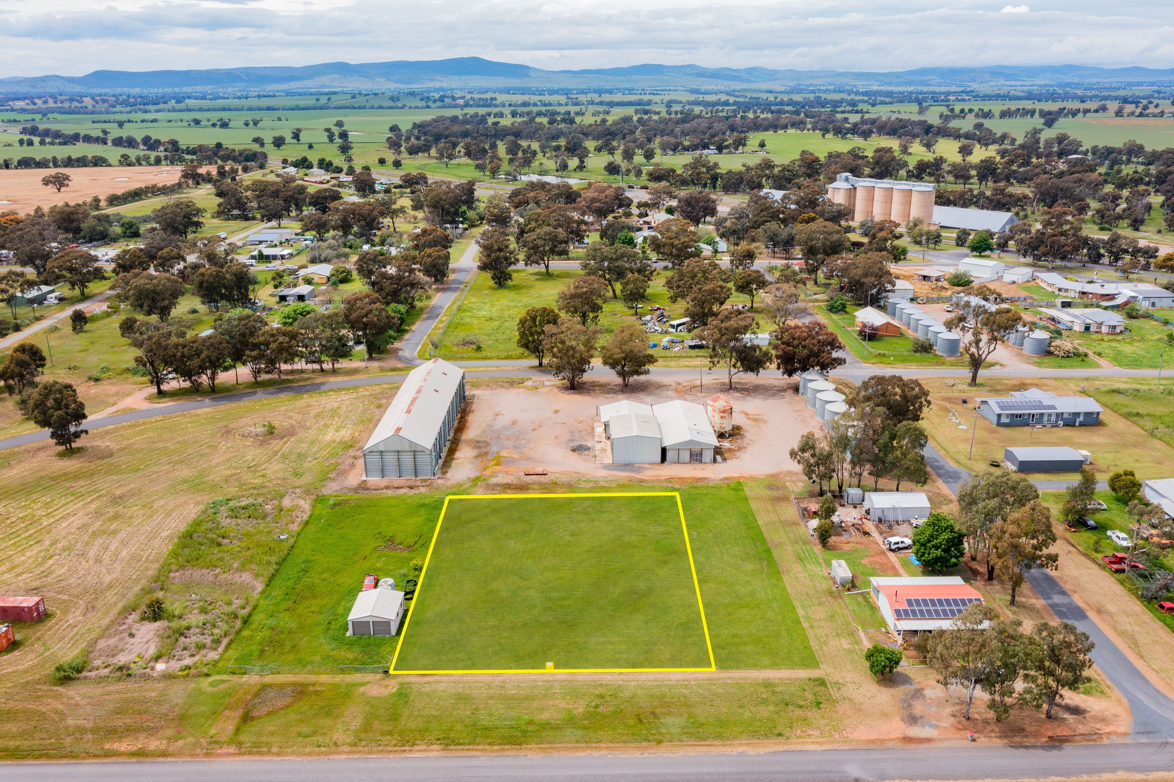 37 Commins Street, Illabo NSW 2590, Illabo - Image 1