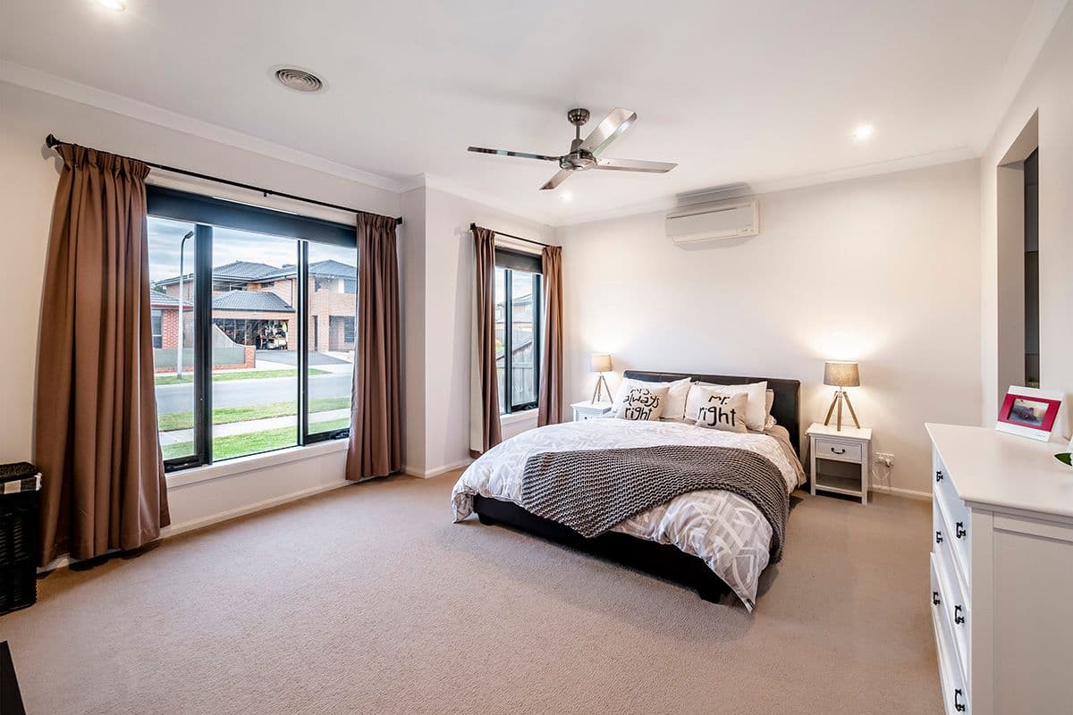 5 Barwon Street, Clyde North VIC 3978, Clyde North - Thumbnail 2