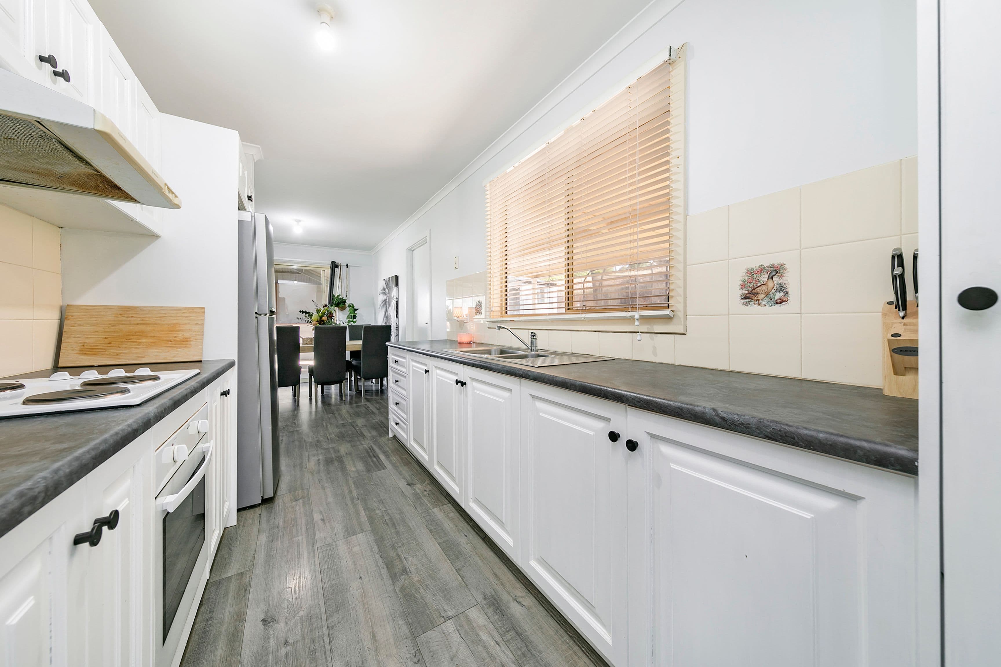 18 Blyth Road, Clare SA 5453, Clare - Thumbnail 4