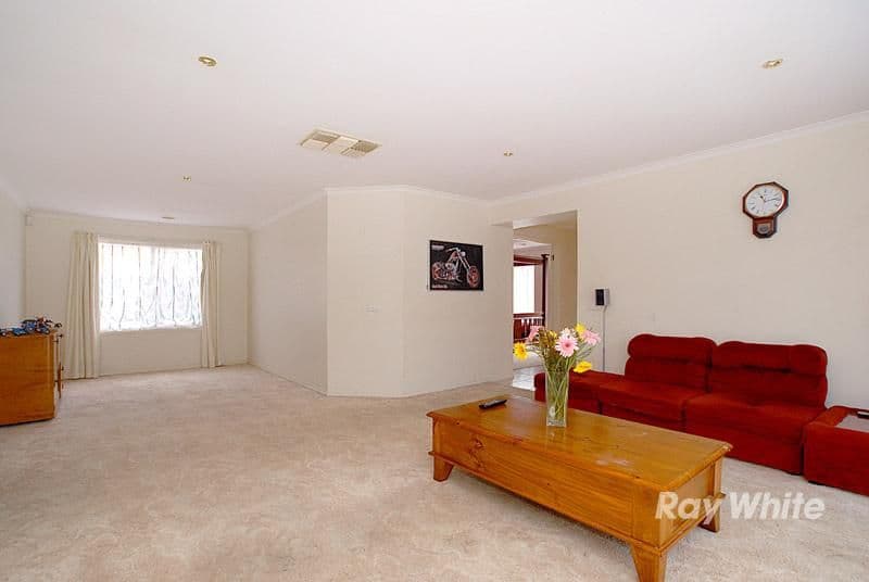 164 Sweeney Drive, NARRE WARREN VIC 3805, Narre Warren - Thumbnail 4