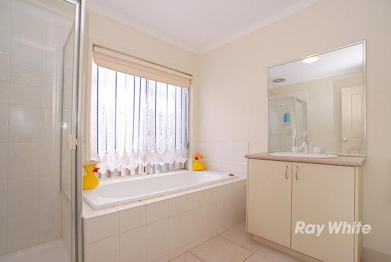 164 Sweeney Drive, NARRE WARREN VIC 3805, Narre Warren - Thumbnail 7